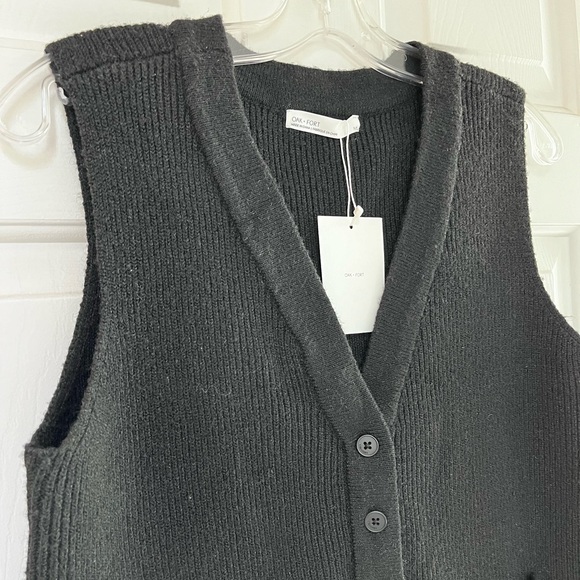 NWT Oak + Fort Button Down Vest Cardigan Black S - Picture 11 of 15